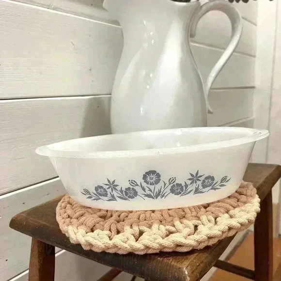VINTAGE Oven ware corn  flowers - Picture 1 of 9